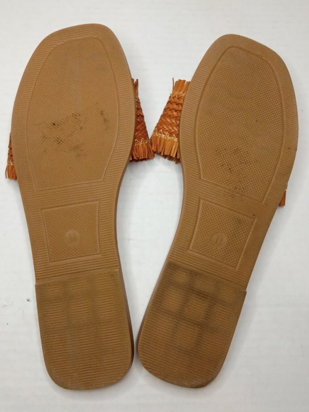 Pierre Dumas Tan Raffia Fringe Slide Sandals Women's Size 11 - Picture 7 of 9
